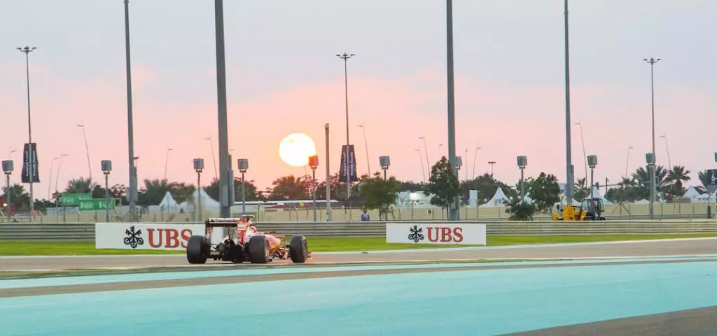 Malaysia Offers F1 S Cheapest Tickets In 16 Abu Dhabi Most Expensive F1destinations Com
